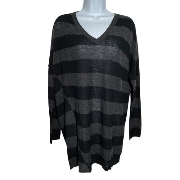 Vince Mercerized Wool Striped v-neck sweater womens size small black and gray - Picture 8 of 8